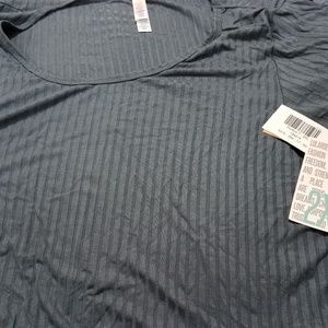 2XL LuLaRoe Perfect tee